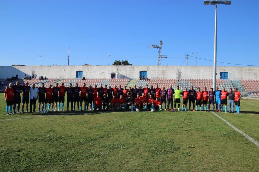 مباراة لذكرى اىمرحوم فادي رضوان ناطور بين النجوم العرب القدامى ونجوم الكرمل القدامى 